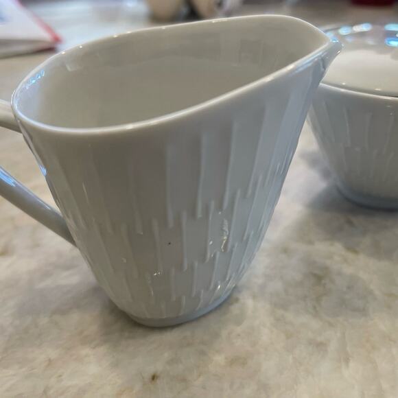 Hutschenreuther Selb Bavarian porcelain creamer and sugar set - Picture 10 of 12